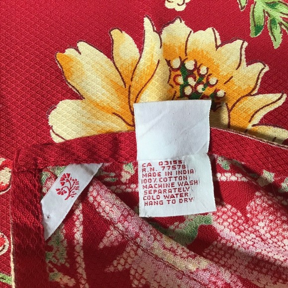 April Cornell Classic Florals Red Yellow Tablecloth 52x52 Square Bordered - Picture 6 of 7